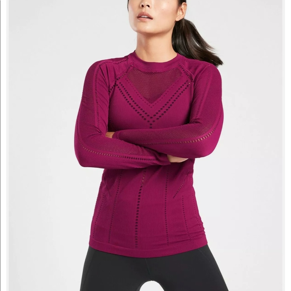 Athleta Oxygen Top Long Sleeve Mulberry XS Workout Shirt Laser Cut Seamless Mesh